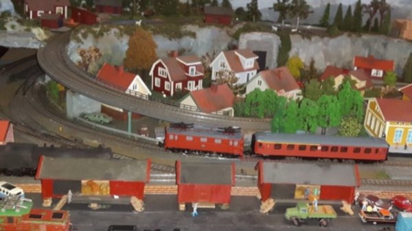 TILL SALU stor Modelljärnväg