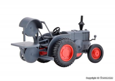 Traktor LANZ bulldog med bandsåg H0