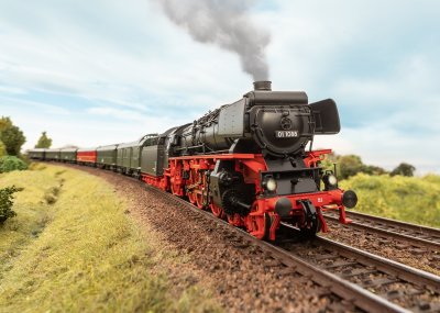 Class 01.10 Older Design Steam Locomotive AC digitalt med Ljud H0