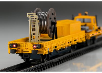 Unimog med en kontaktledningsinstallationsvagn AC digital m ljud H0 