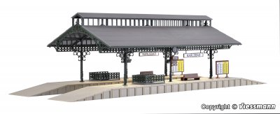 PERRONG MED TAK OCH BELYSNING H0